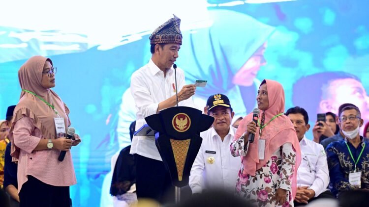 Silaturahmi dengan Peserta JKN-KIS, Presiden Jokowi Pastikan Anggaran Kesehatan Dirasakan Masyarakat
