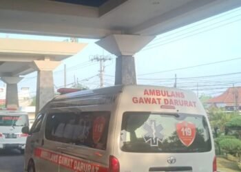 Benyamin Kirim Bantuan dan Ambulans ke Korban Kecelakaan di Palimanan