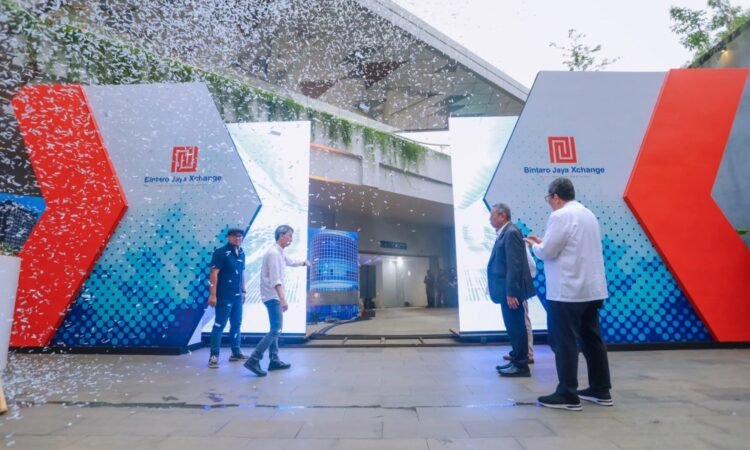 Benyamin dan Pilar Resmikan Jurangmangu Tunnel di Kawasan Bxchange