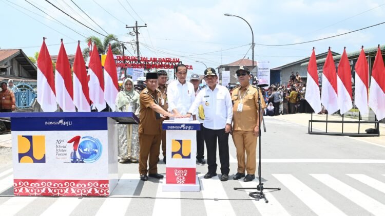 Presiden Jokowi Resmikan Pembangunan Jalan Daerah Senilai Rp868 Miliar di Sumatra Utara