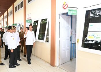 Presiden Jokowi Tinjau RSUD Sibuhuan, Pastikan Pelayanan Kesehatan Optimal