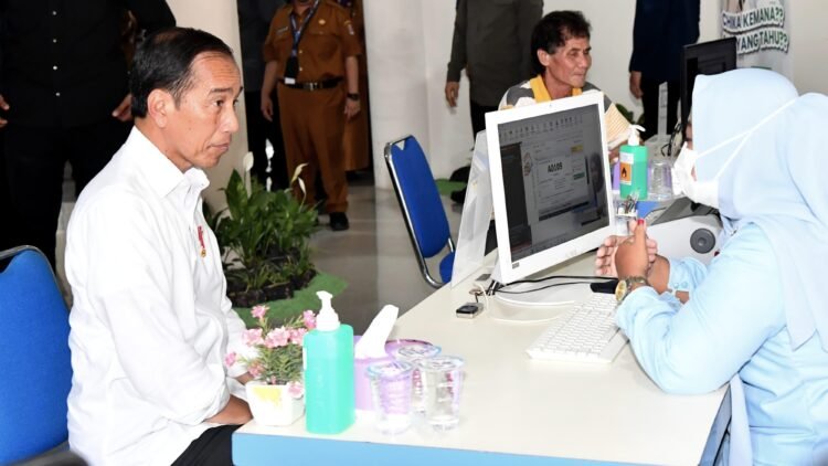 Presiden Jokowi Tinjau Pelayanan dan Fasilitas Kesehatan di RSUD Toto Kabila Gorontalo