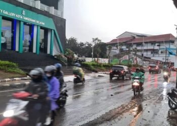 Peninggian Jalan Maruga Raya, Pengguna Jalan Diimbau Berhati-hati Saat Melintas
