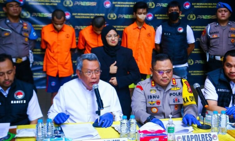 Benyamin Apresiasi Keberhasilan Polres Tangsel Ungkap Kasus Pabrik Tembakau Sintetis di Apartemen