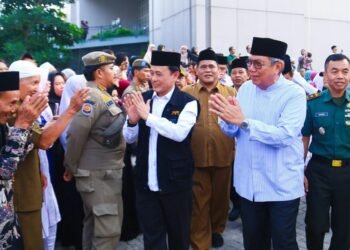 Lepas Keberangkatan Kloter Kedua Calon Jemaah Haji Asal Tangsel, Benyamin Ingatkan untuk Maksimalkan Ibadah