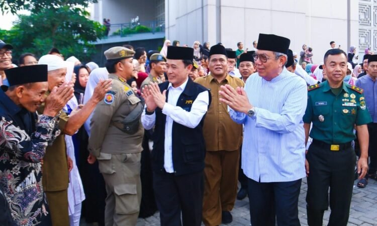 Lepas Keberangkatan Kloter Kedua Calon Jemaah Haji Asal Tangsel, Benyamin Ingatkan untuk Maksimalkan Ibadah