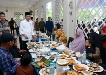 Jumat Berbagi, Presiden Jokowi Ajak Warga Maksi