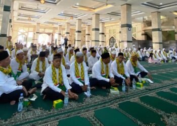 Pelepasan Jemaah Haji KBIHU Al Mujahidin Pamulang