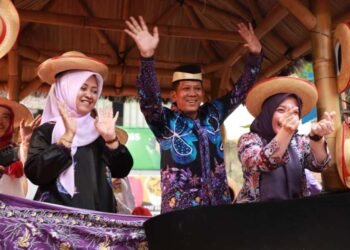 Pemkab Tangerang Meriahkan Pawai Mobil Hias HUT Ke-44 Dekranas