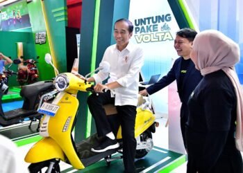 Presiden Jokowi Apresiasi Pameran Periklindo Electric Vehicle Show Tahun 2024