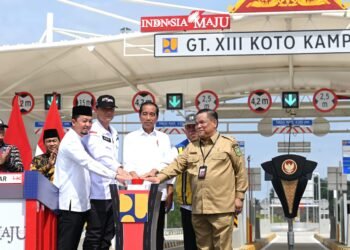 Presiden Jokowi Resmikan Jalan Tol Pekanbaru-Padang Seksi Bangkinang-Koto Kampar dan IJD di Riau