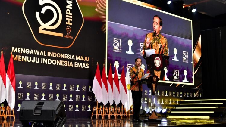 Presiden Jokowi Ajak Hipmi Fokus pada Bonus Demografi untuk Capai Indonesia Emas 2045