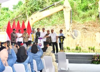 Presiden Jokowi Lakukan Groundbreaking Universitas Pertama di IKN