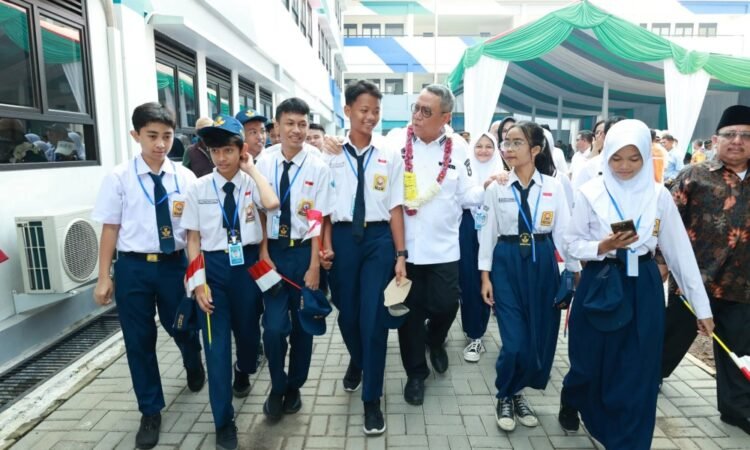 Masyarakat Ciputat Apresiasi Kinerja Benyamin-Pilar Bangun Gedung Baru SD Negeri Serua Indah 01 dan SMP Negeri 23 Tangsel