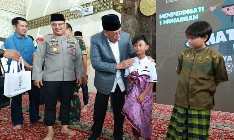 Ratusan Anak Ikuti Sunatan Massal Gratis Polres Tangsel, Benyamin: Niatkan untuk Menyempurnakan Ibadah