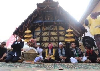 Airin Rachmi Diany Hadiri Seren Taun Kasepuhan Cisitu di Kabupaten Lebak