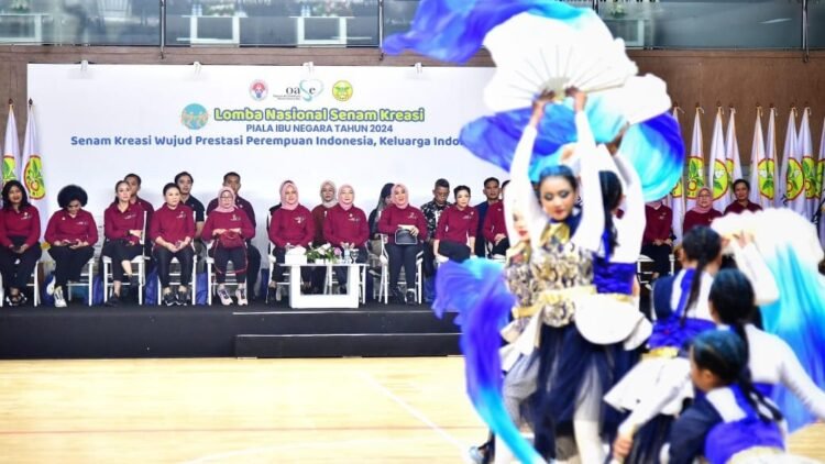 Ibu Iriana Buka Lomba Senam Kreasi Piala Ibu Negara Tahun 2024
