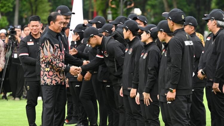 Lepas Kontingen ke Olimpiade 2024, Presiden Jokowi: Harumkan Nama Indonesia di Mata Dunia