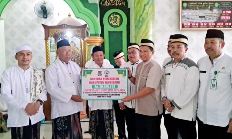Pemkab Tangerang Sumbang Rp20 Juta Giat Jumat Keliling di Pasar Kemis