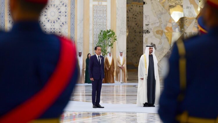 Presiden Jokowi Disambut Upacara Kenegaraan di Qasr Al Watan