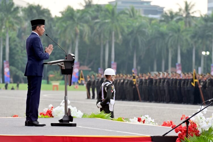 Presiden Jokowi Pimpin Upacara Peringatan Ke-78 Hari Bhayangkara di Monas