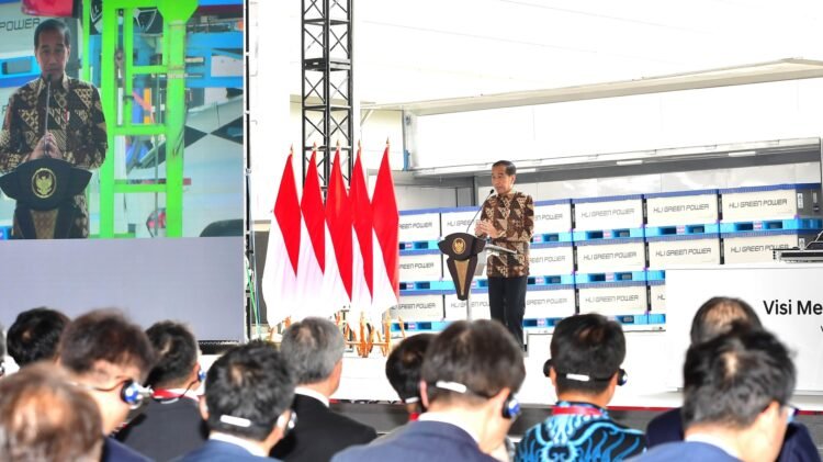Presiden Jokowi Resmikan Ekosistem Kendaraan Listrik dan Pabrik Sel Baterai Listrik Pertama dan Terbesar di Asia Tenggara