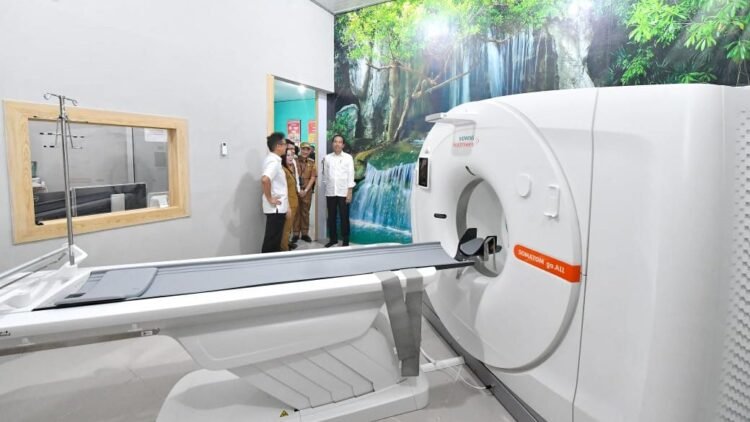 Presiden Jokowi Tinjau RSUD Batin Mangunang, Periksa Kesiapan Layanan Kesehatan