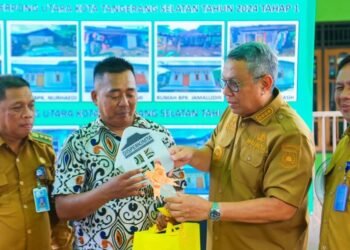 Tingkatkan Kesejahteraan Masyarakat, Benyamin Resmikan 70 Unit Rumah Layak Huni di Serpong Utara