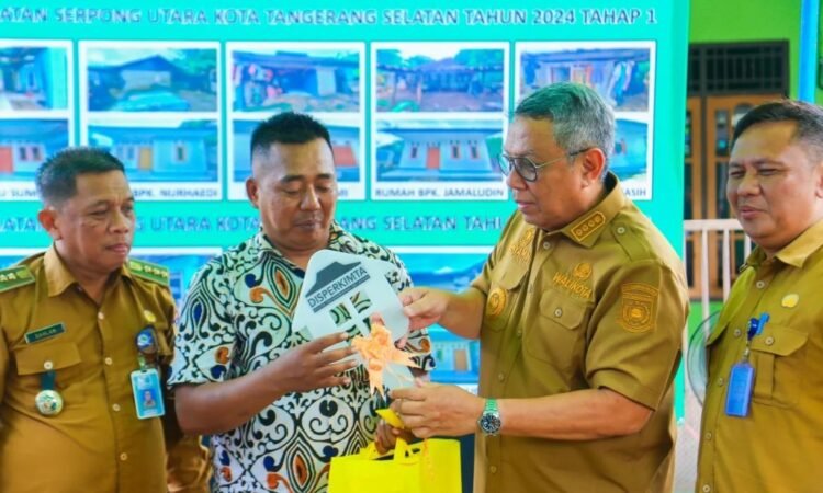 Tingkatkan Kesejahteraan Masyarakat, Benyamin Resmikan 70 Unit Rumah Layak Huni di Serpong Utara