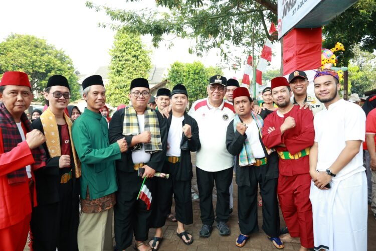 Benyamin Apresiasi Antusiasme Warga Ciputat Ikuti Pawai Budaya Meriahkan HUT ke-79 RI