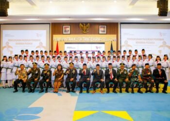 Benyamin Kukuhkan 50 Anggota Paskibraka HUT ke-79 RI Tingkat Tangsel