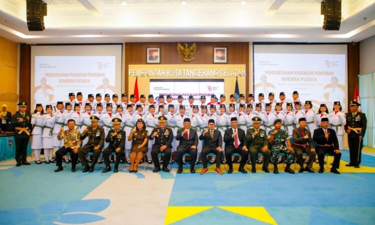 Benyamin Kukuhkan 50 Anggota Paskibraka HUT ke-79 RI Tingkat Tangsel