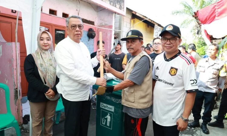 Benyamin Serukan Pentingnya Gotong Royong dan Kerja Bakti Jaga Kebersihan Lingkungan