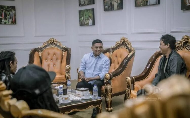 Ketua DPRD Banten Support Momonon Band Asli Lebak Banten