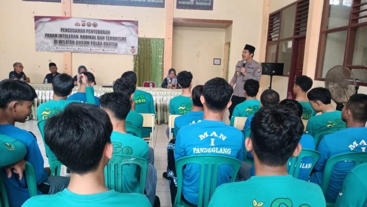 Polda Banten Kunjungi MAN 1 Pandeglang, Sosialisasikan Pencegahan Penyebaran Paham Intoleran, Radikal dan Terorisme Bagi Seluruh Siswa