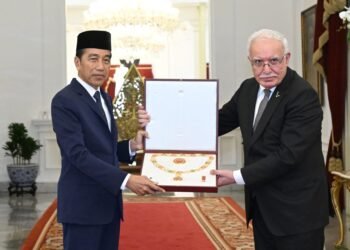 Presiden Jokowi Dianugerahi “Grand Collar Order of the State of Palestine” oleh Presiden Mahmoud Abbas
