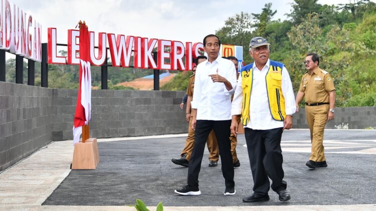Presiden Jokowi Sampaikan Manfaat Multifungsi Bendungan Leuwikeris di Kabupaten Tasikmalaya