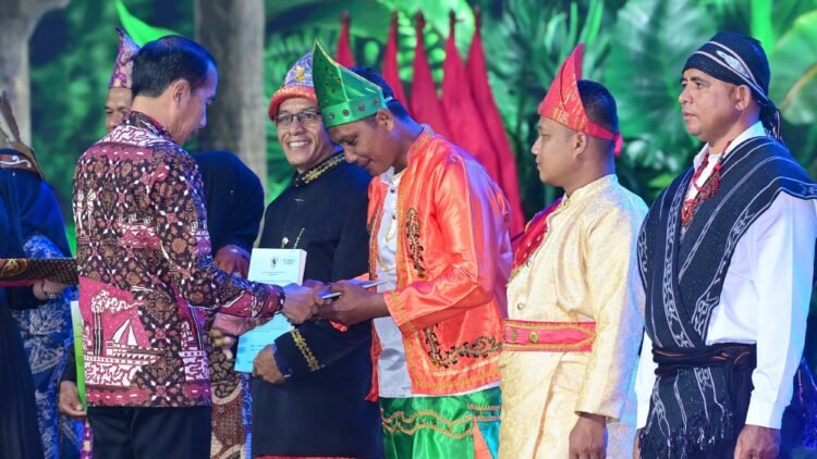 Presiden Jokowi Serahkan SK TORA dan Hadiri Festival LIKE di JCC