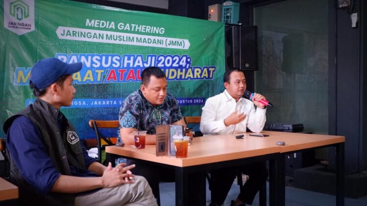 Pembentukan Pansus Haji Dinilai Kental dengan Kepentingan Politik Belaka