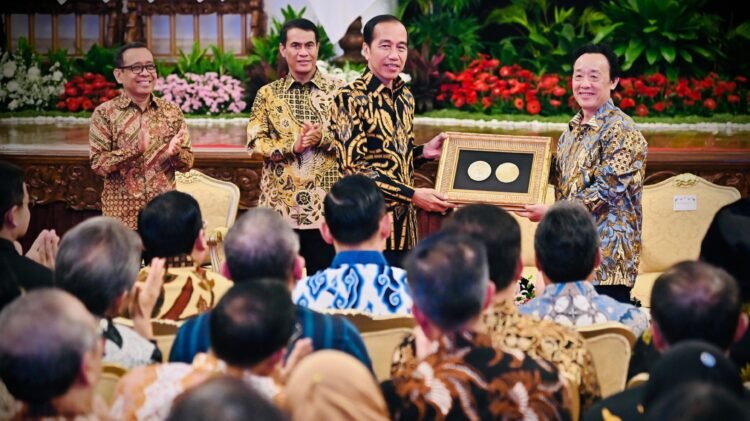 Terima Penghargaan Agricola Medal dari FAO, Presiden Jokowi: Persembahan untuk Petani dan Masyarakat Indonesia