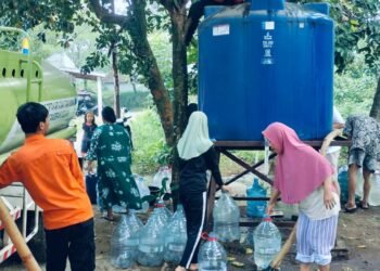 Atasi Kekeringan, Pemkot Tangsel Bangun Sumur Bor Hingga Distribusikan Air Bersih untuk Warga