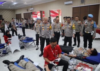 Ditlantas Polda Banten Gelar Donor Darah dan Khitanan Masal Dalam Rangka Hari Lalu Lintas Bhayangkara Ke-69