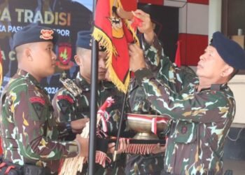 HUT Pelopor ke-65, Satbrimob Polda Banten Gelar Upacara Tradisi Pencucian Tunggul