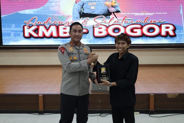 Kapolda Banten Terima Kunjungan Silaturahmi Keluarga Mahasiswa Banten – Bogor