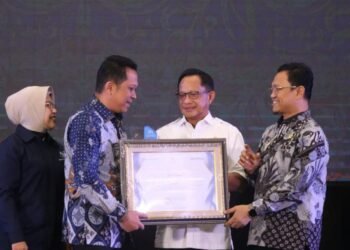 Pemkab Tangerang Raih Penghargaan Anindhita Wistara Data