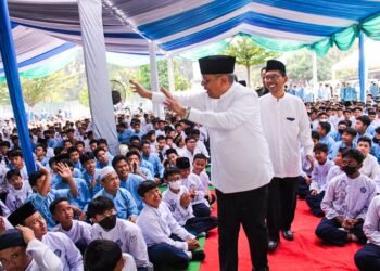 Peringatan Maulid Nabi di SMPN 8 Tangsel, Benyamin Tekankan Pentingnya Akhlak