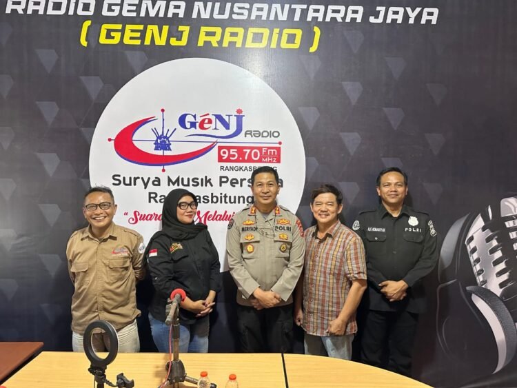 Polda Banten Sosaliasikan Operasi Mantap Praja Maung 2024 Melalui Talkshow di Radio Genj FM