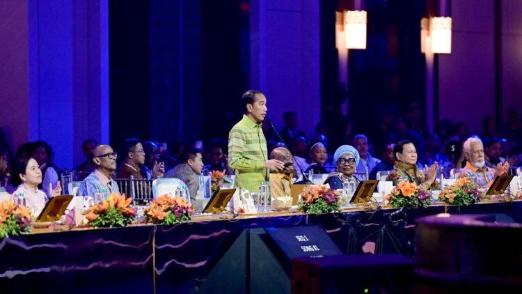 Presiden Jokowi Gelar Jamuan Santap Malam untuk Pemimpin dan Delegasi IAF Ke-2 di Bali