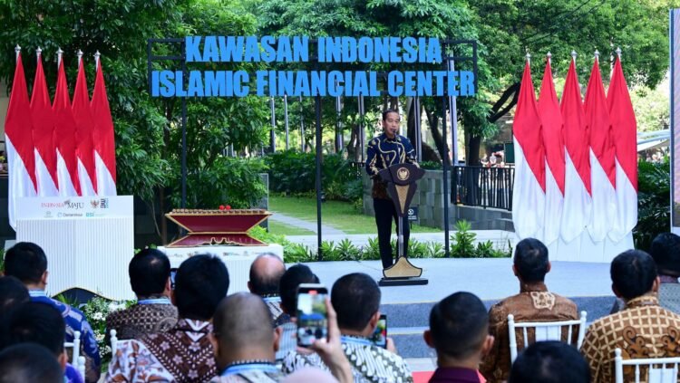 Presiden Jokowi Resmikan Kawasan Indonesia Islamic Financial Center di Jakarta