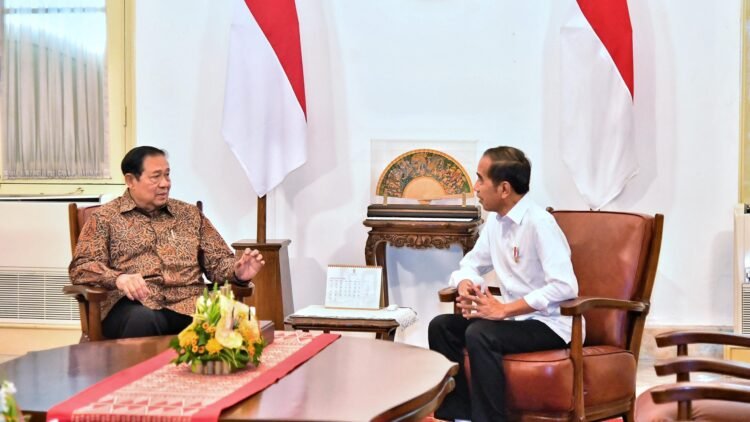 Presiden Jokowi Terima Kunjungan SBY di Istana Merdeka